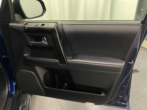 Certified 2021 Toyota 4Runner TRD Off-Road Premium image 7