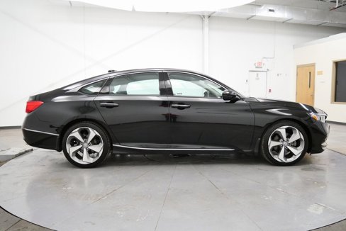Used 2020 Honda Accord Touring image 8