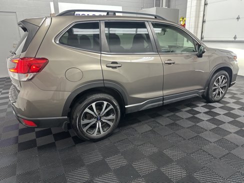Used 2020 Subaru Forester Limited image 11