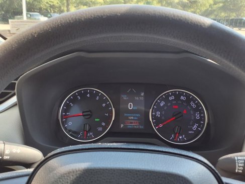 Used 2019 Toyota RAV4 XLE image 19