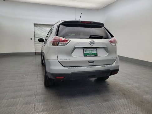 Used 2016 Nissan Rogue SL image 6