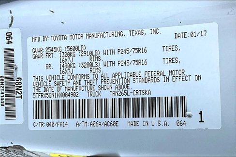 Used 2017 Toyota Tacoma SR image 36