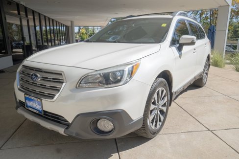 Used 2017 Subaru Outback 2.5i Limited image 3