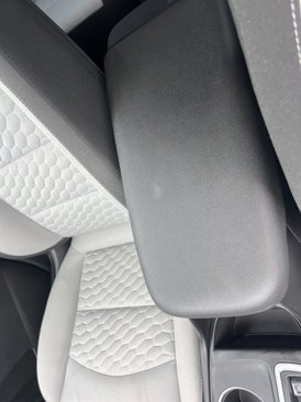 Used 2018 Chevrolet Equinox LS image 30