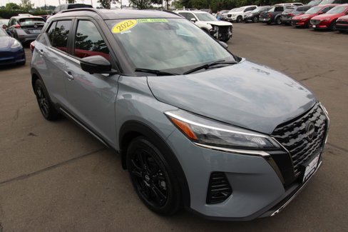 Used 2023 Nissan Kicks SR image 7