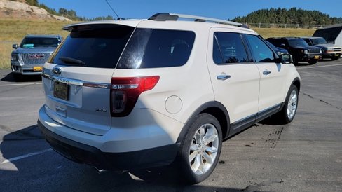 Used 2015 Ford Explorer XLT w/ Equipment Group 202B image 5