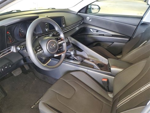 Certified 2023 Hyundai Elantra SEL w/ Preferred Accessory Package image 13