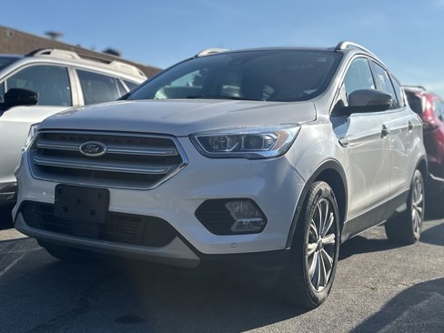 Used 2018 Ford Escape Titanium w/ Ford Safe & Smart Package image 2