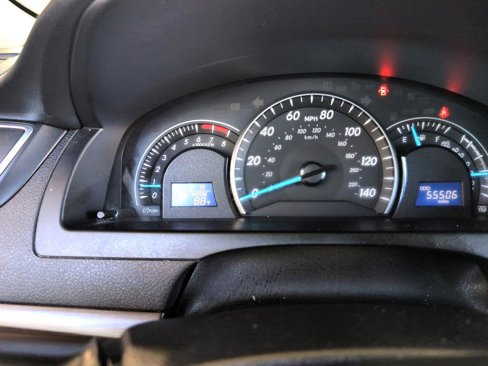 Used 2015 Toyota Camry LE image 18