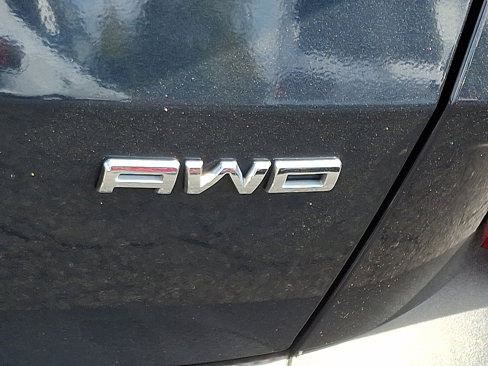 Used 2022 Ford Escape SE w/ SE Sport Appearance Package image 34