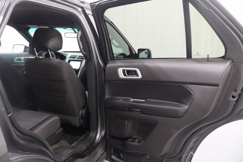 Used 2015 Ford Explorer XLT w/ Equipment Group 201B image 15