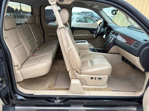 Used 2008 Chevrolet Silverado 1500 LTZ w/ Suspension Package, Off-Road image 14