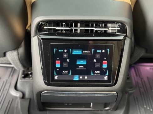 Used 2025 Cadillac Escalade IQ Sport 2 image 25