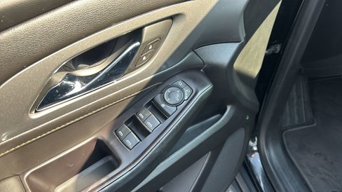 Used 2020 Chevrolet Traverse LS w/ LPO, Cargo Package image 14