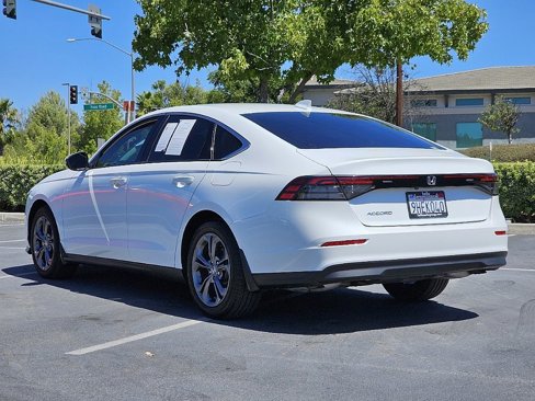 Used 2023 Honda Accord EX image 18