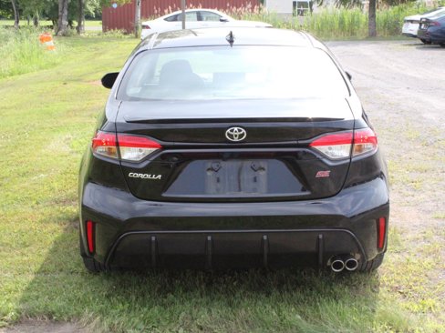 Used 2024 Toyota Corolla SE image 9