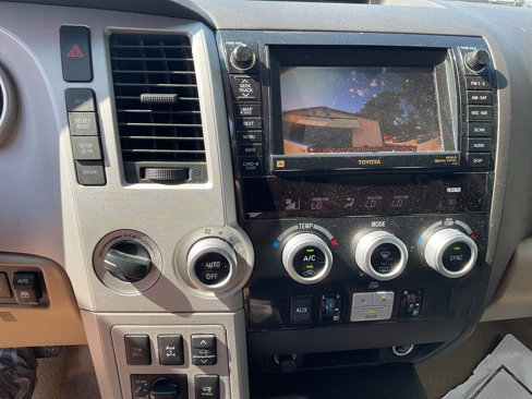 Used 2008 Toyota Sequoia Platinum w/ Cold Area Pkg image 19