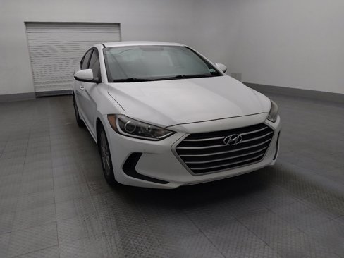Used 2017 Hyundai Elantra SE image 14