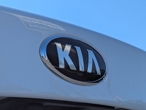 Used 2020 Kia Optima LX image 26