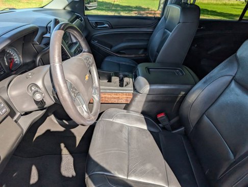 Used 2018 Chevrolet Tahoe LT w/ LT Signature Package image 20