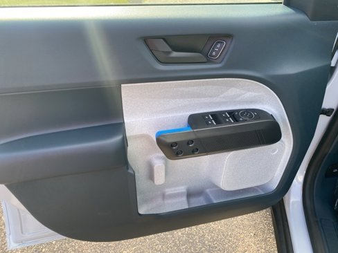 New 2025 Ford Maverick XLT w/ XLT Luxury Package image 5