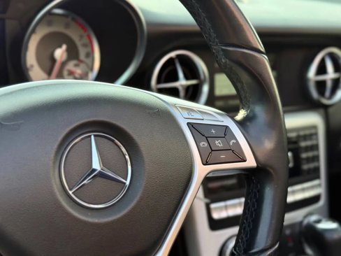 Used 2014 Mercedes-Benz SLK 250 image 37