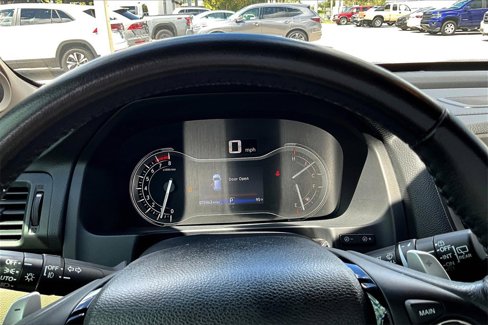 Used 2018 Honda Pilot Touring image 25