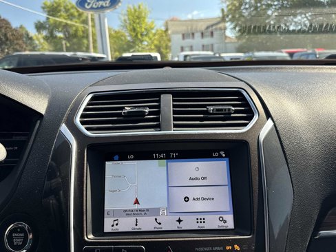 Used 2017 Ford Explorer Limited image 25