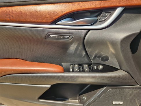 Used 2016 Cadillac XTS Luxury w/ Driver Awareness Package image 29