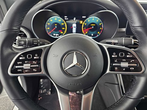 Used 2022 Mercedes-Benz GLC 300 image 23