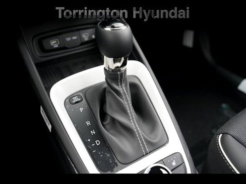Certified 2024 Hyundai Venue Limited image 15