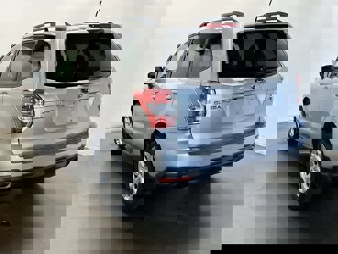 Used 2014 Subaru Forester 2.5i Premium w/ All-Weather Package image 29