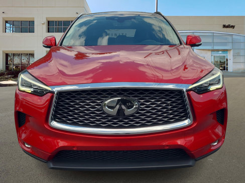 Used 2023 INFINITI QX50 Sensory image 2