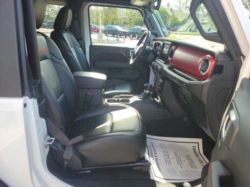 Used 2023 Jeep Wrangler Rubicon w/ Cold Weather Group image 19