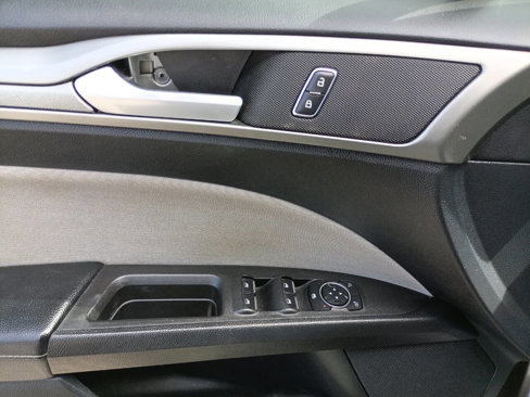 Used 2020 Ford Fusion S image 15