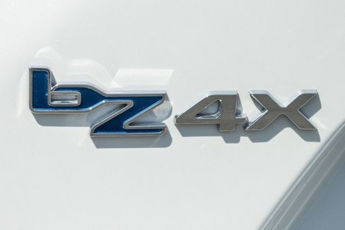 Used 2023 Toyota bZ4X Limited image 6