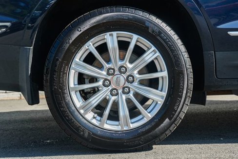 Used 2017 Cadillac XT5 FWD image 19