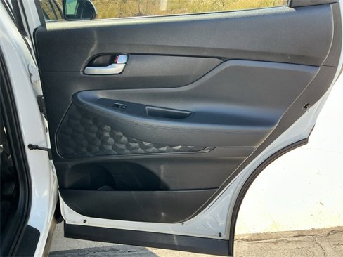 Used 2019 Hyundai Santa Fe SE image 22