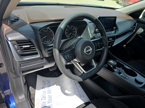 Used 2023 Nissan Rogue S image 21