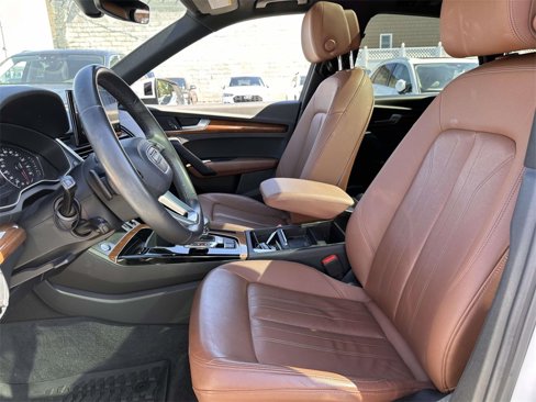 Used 2022 Audi Q5 2.0T Premium w/ Convenience Package image 15