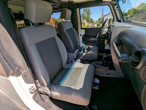 Used 2009 Jeep Wrangler X image 17