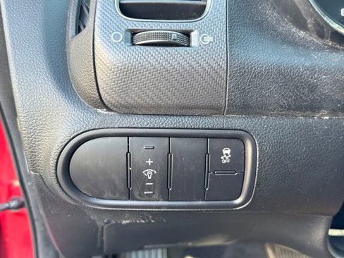 Used 2017 Kia Forte S image 24