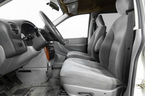 Used 2006 Chrysler Town & Country LX image 15