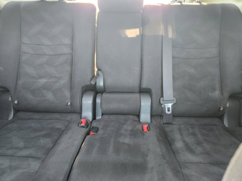Used 2015 Nissan Rogue SV image 29