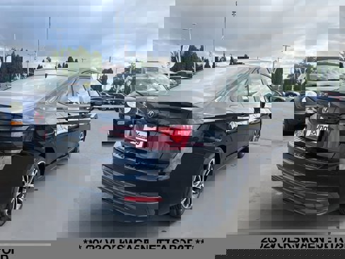 Used 2023 Volkswagen Jetta Sport image 4