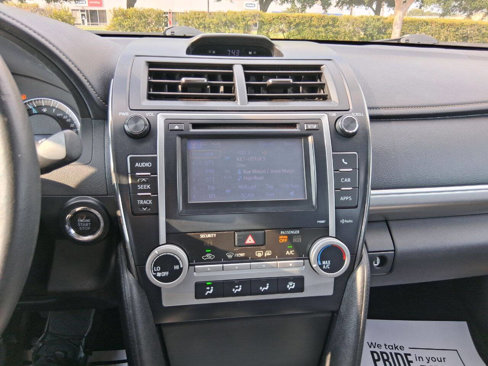 Used 2012 Toyota Camry SE image 18