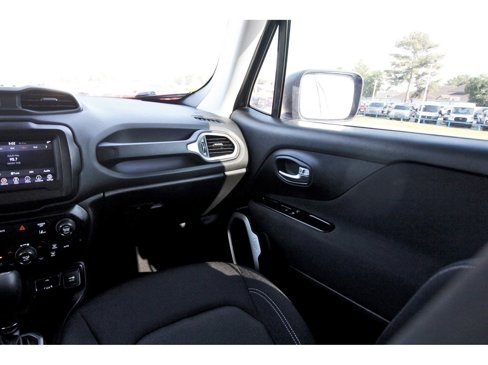 Used 2021 Jeep Renegade Sport image 13