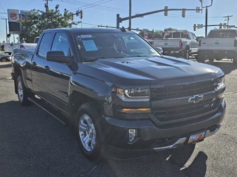 Used 2017 Chevrolet Silverado 1500 LT image 4