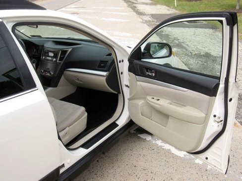 Used 2013 Subaru Outback 2.5i Premium w/ All-Weather Pkg image 21