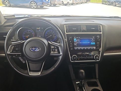Used 2018 Subaru Outback 2.5i Limited image 11